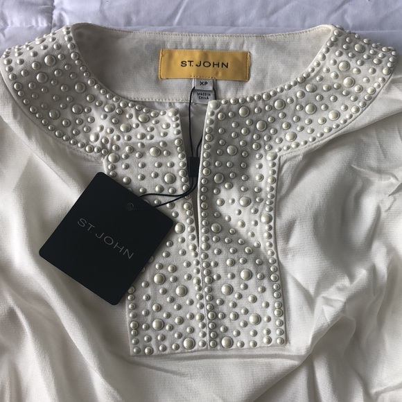 St. John Tops - 🎉Host Pick🎉 🆕 Stunning St. John Top size XP